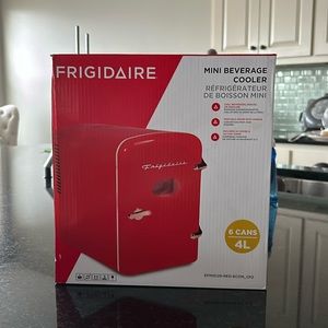 frigidaire mini fridge